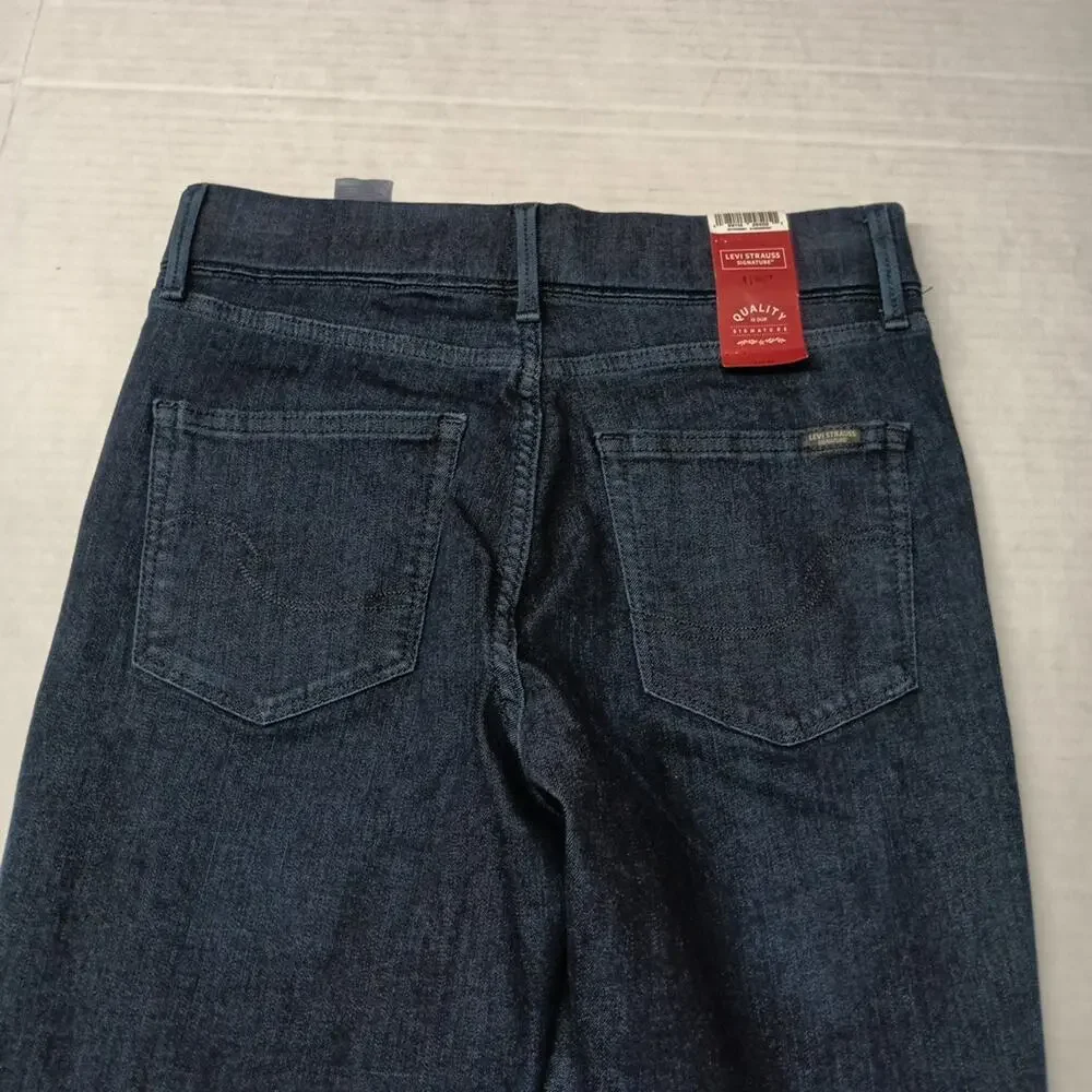 Levi Totally Shaping Pull On Skinny Jeans Blue Size 4 W27‎